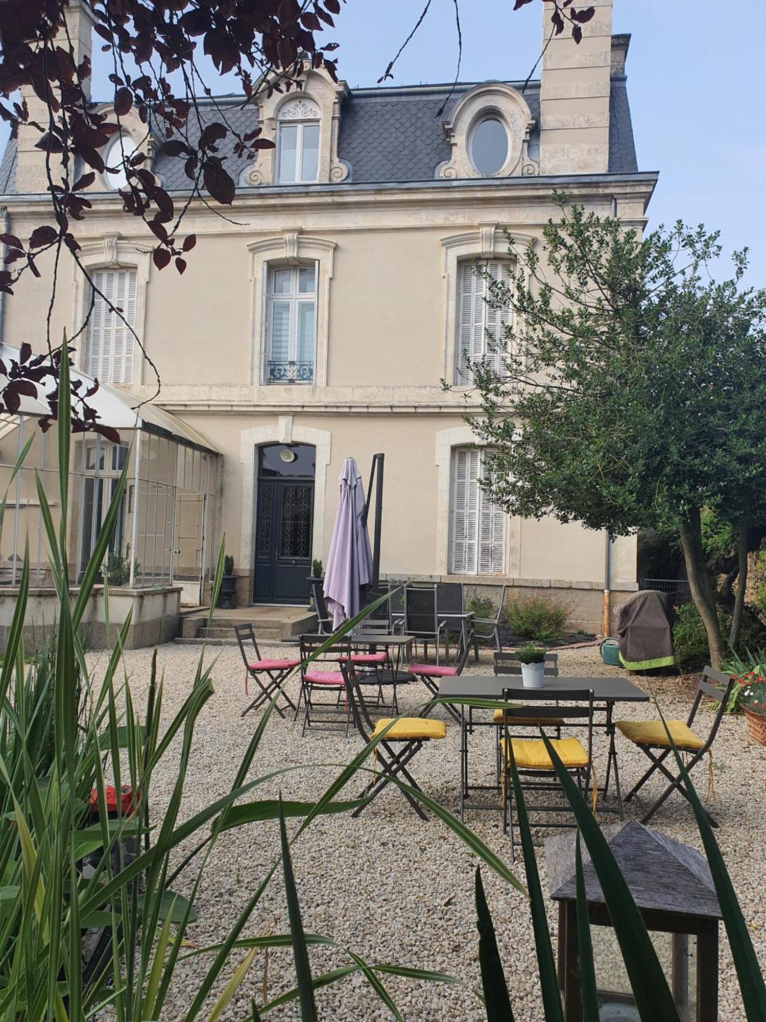 Les 5 Escales Bed & Breakfast Parthenay Ngoại thất bức ảnh